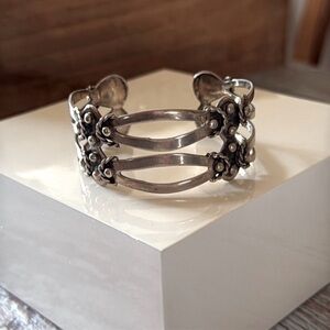 Mexico silver vintage cuff size 6.5